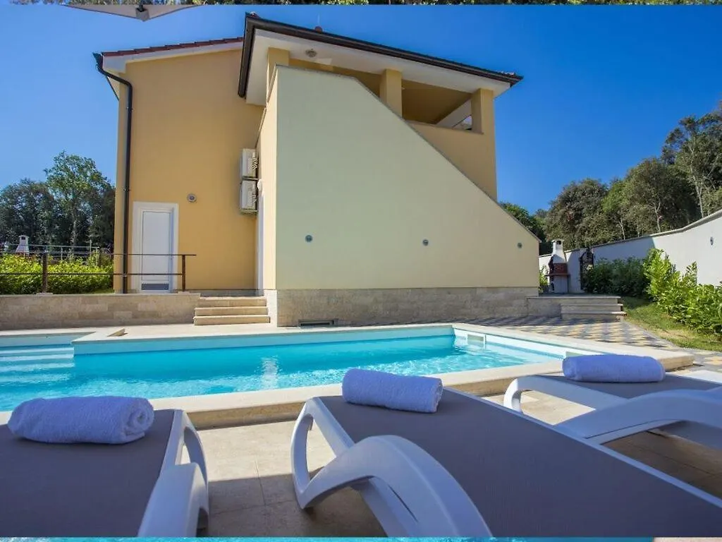 Vita Comfortable Holiday Residence Banjole Holiday home